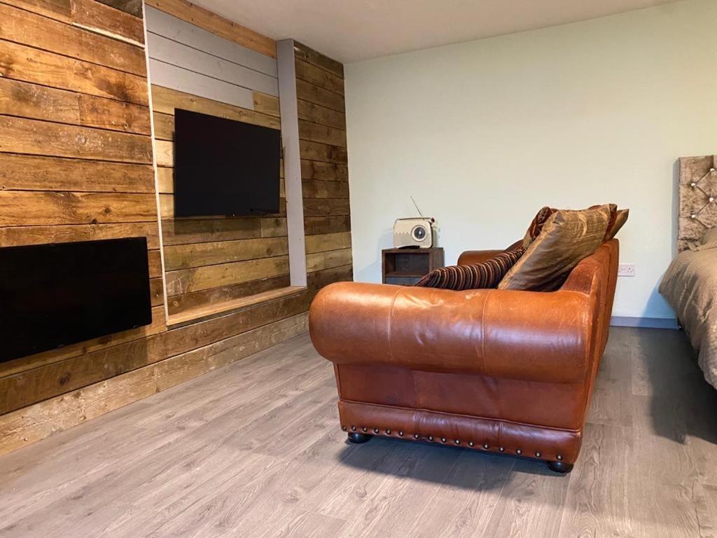 Treetops Flat4 Hall Green B28 버밍엄 외부 사진