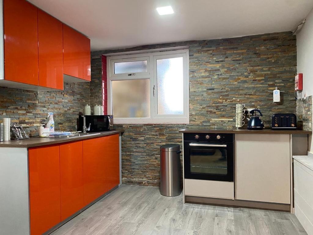 Treetops Flat4 Hall Green B28 버밍엄 외부 사진