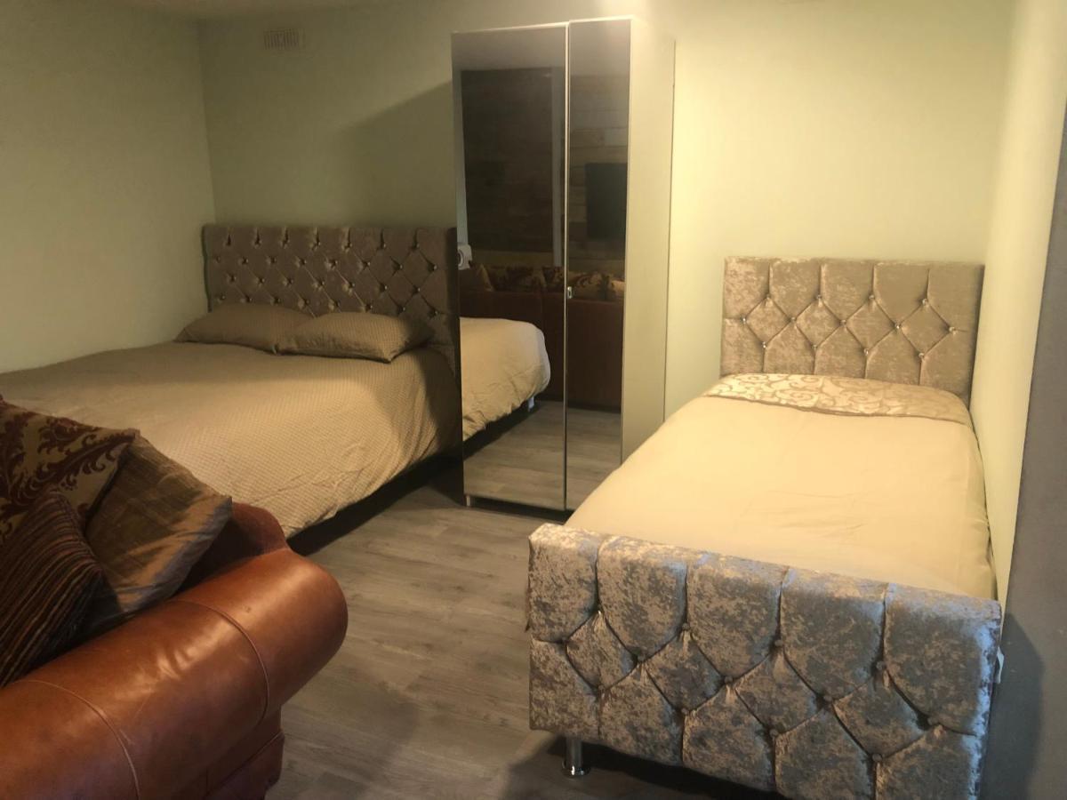 Treetops Flat4 Hall Green B28 버밍엄 외부 사진