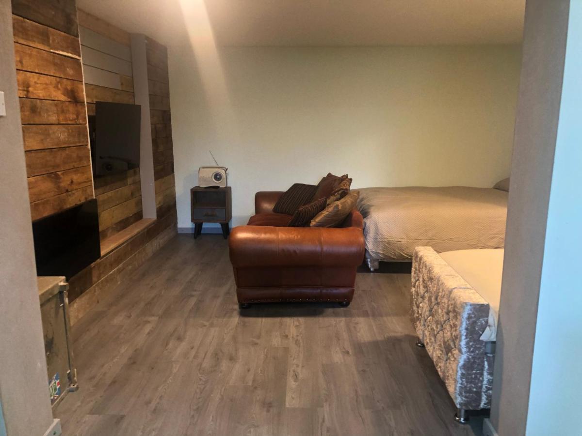 Treetops Flat4 Hall Green B28 버밍엄 외부 사진
